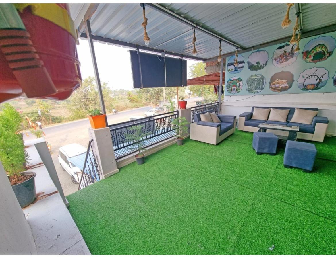 Hari Homestay, Garudeshwar Exterior photo